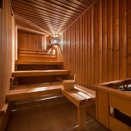 Garni Hotel Pyramida Отель